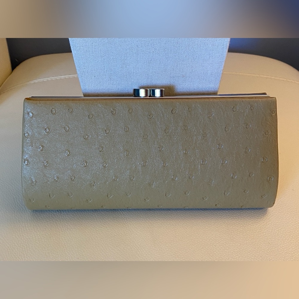 Elegant Tan Faux Ostrich Clutch Bag with Chain Strap